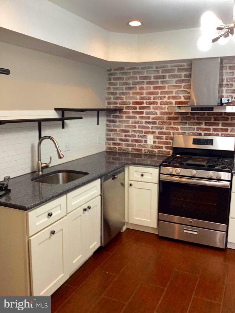 1618 W Diamond Street, Philadelphia