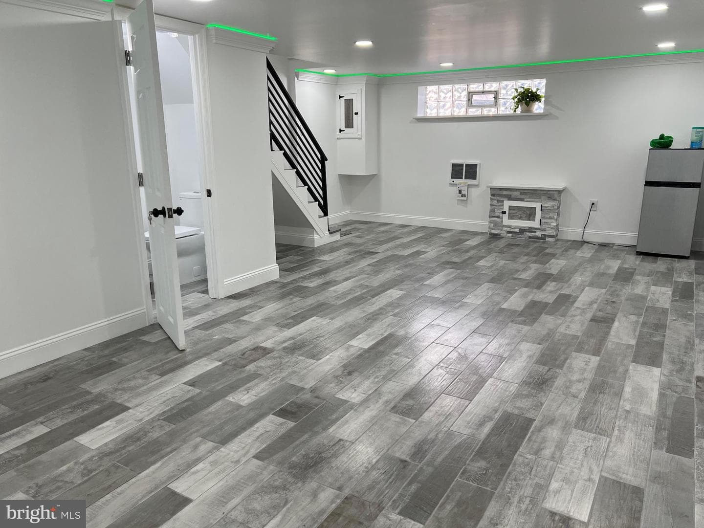 4247 Glendale Street photo 18