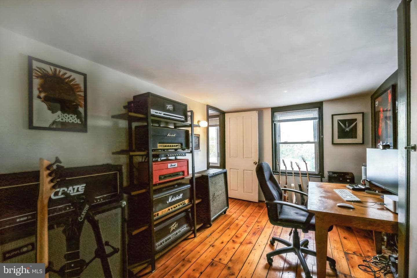 1933 E Dauphin Street photo 24