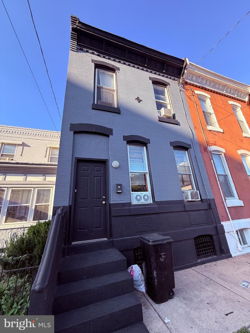 1715 Wharton Street, Philadelphia