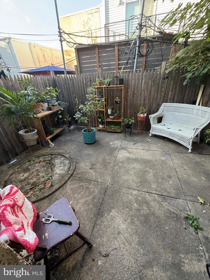 1715 Wharton Street photo 10
