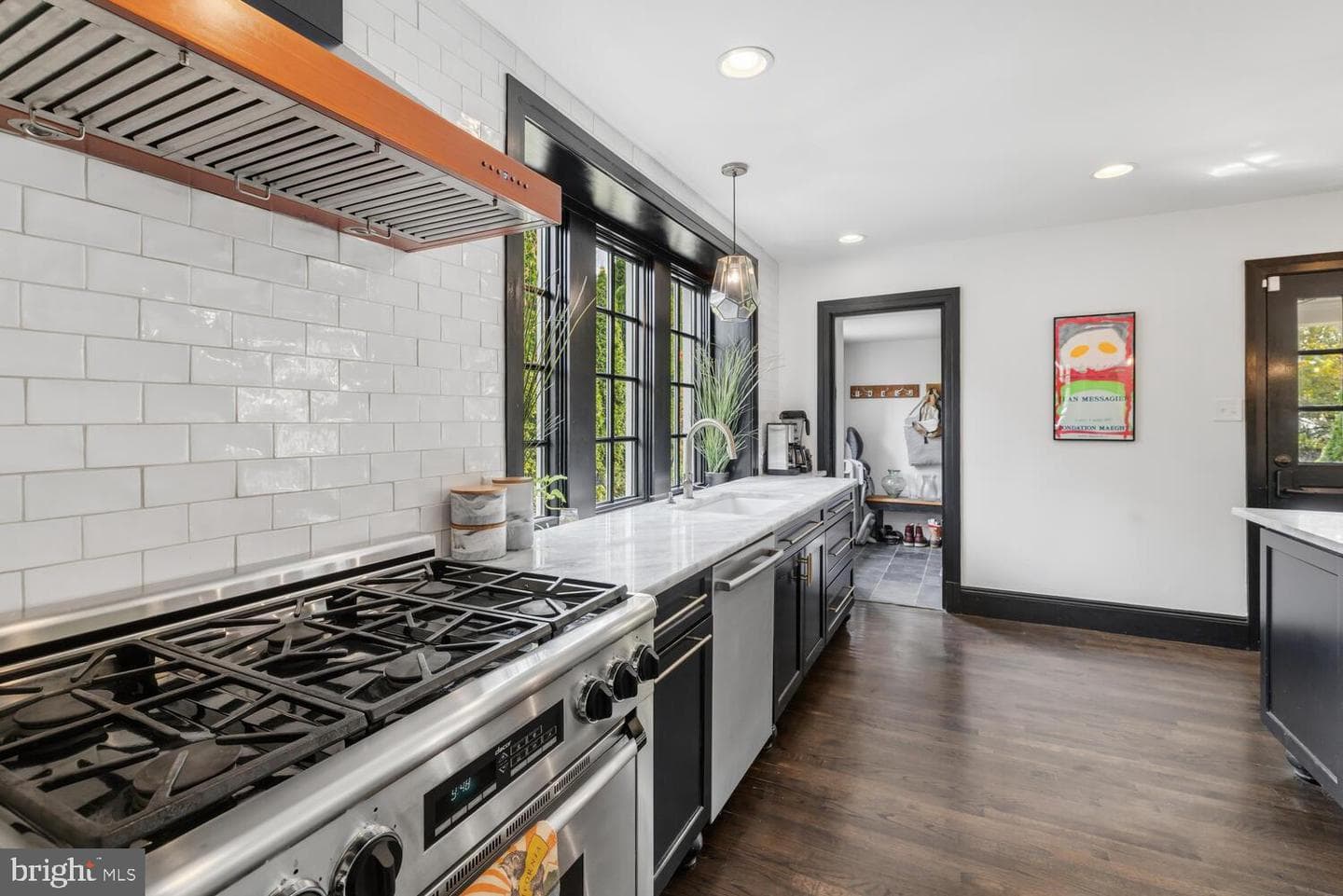 1012 W Cliveden Street photo 19