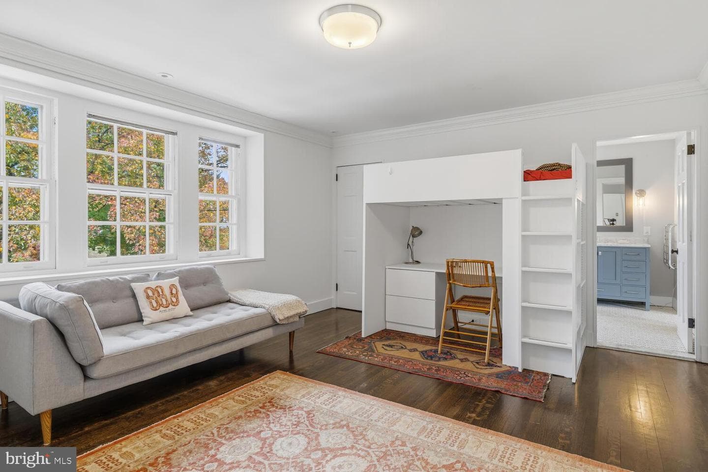 1012 W Cliveden Street photo 35