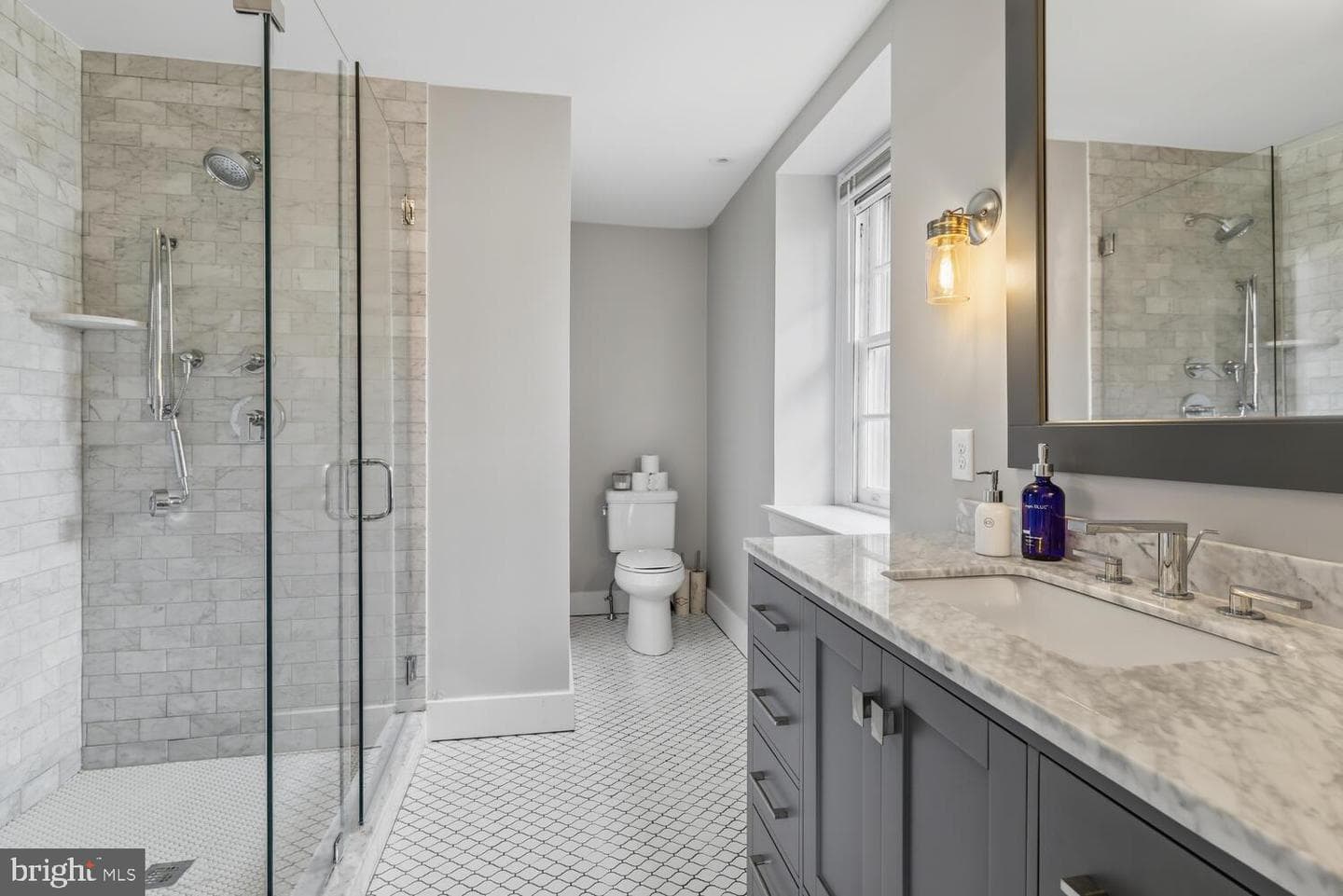 1012 W Cliveden Street photo 37