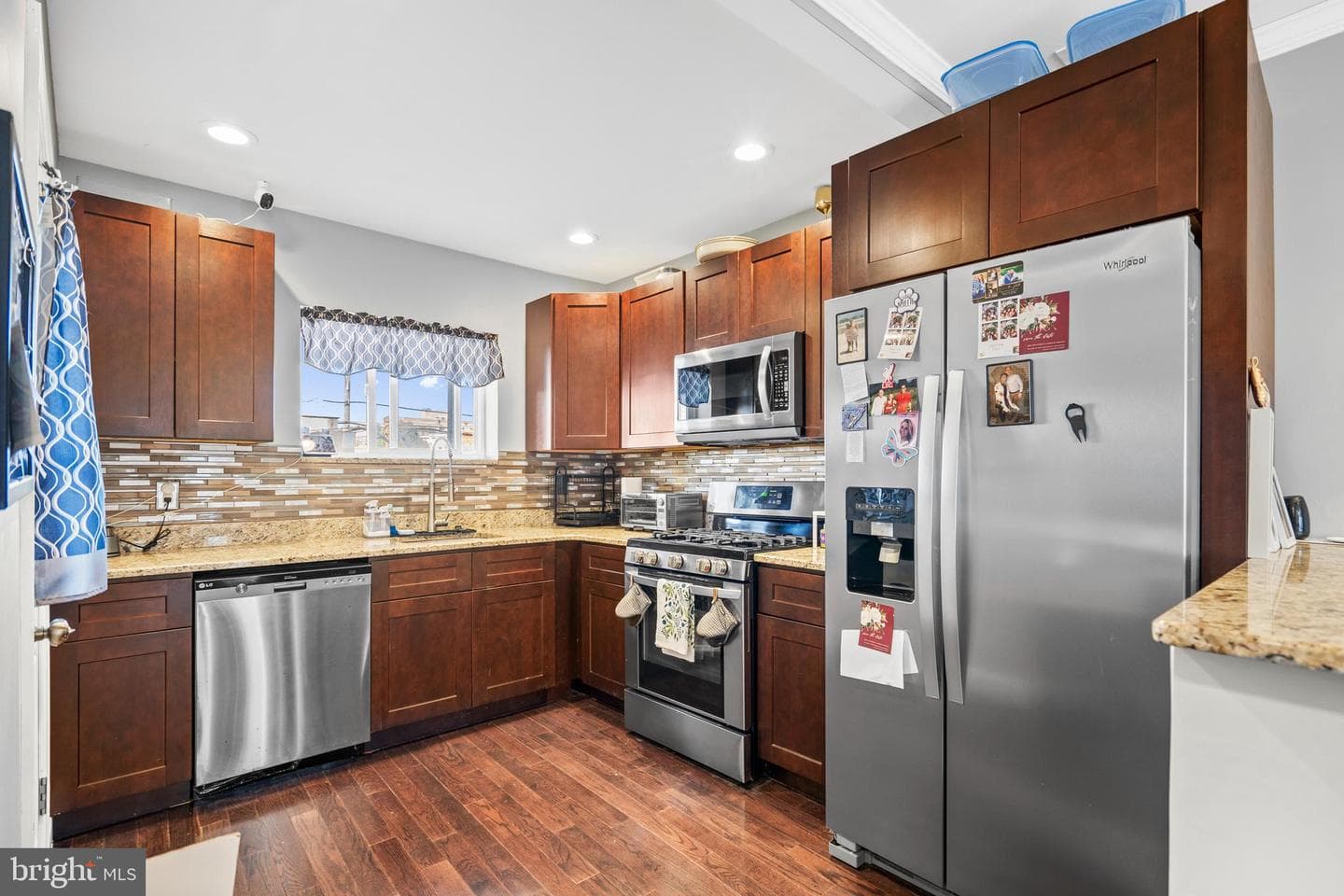 2402 S Lee Street photo 8
