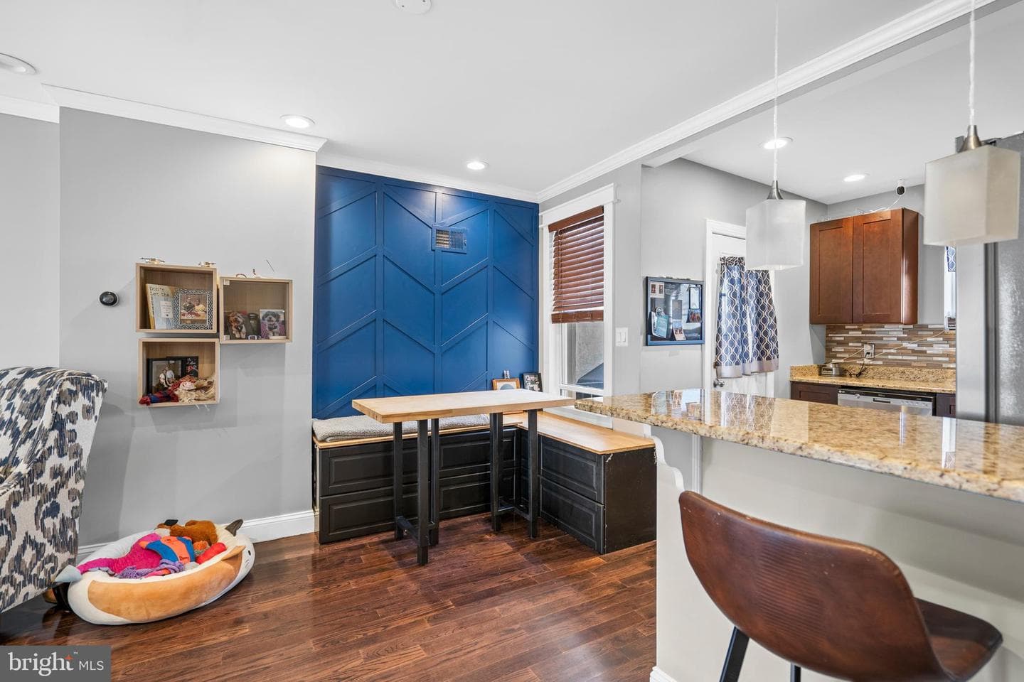 2402 S Lee Street photo 9