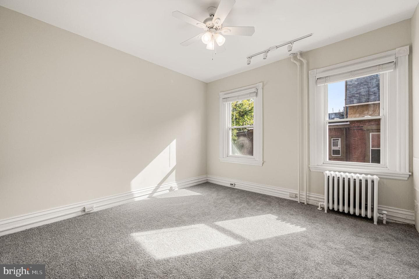 5113 Pulaski Avenue photo 21