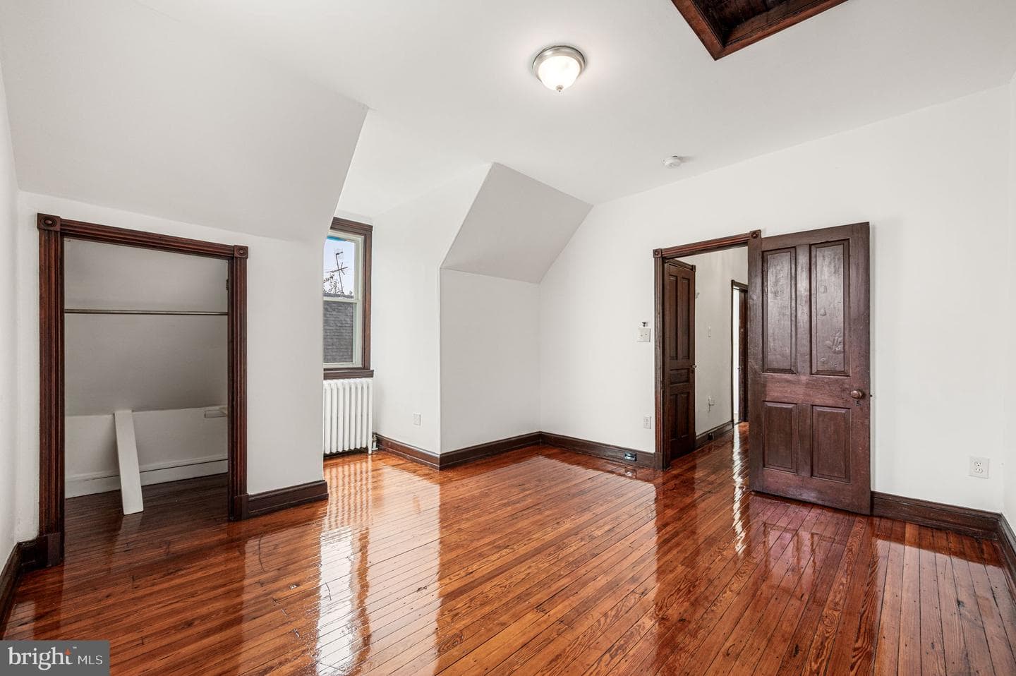5113 Pulaski Avenue photo 30