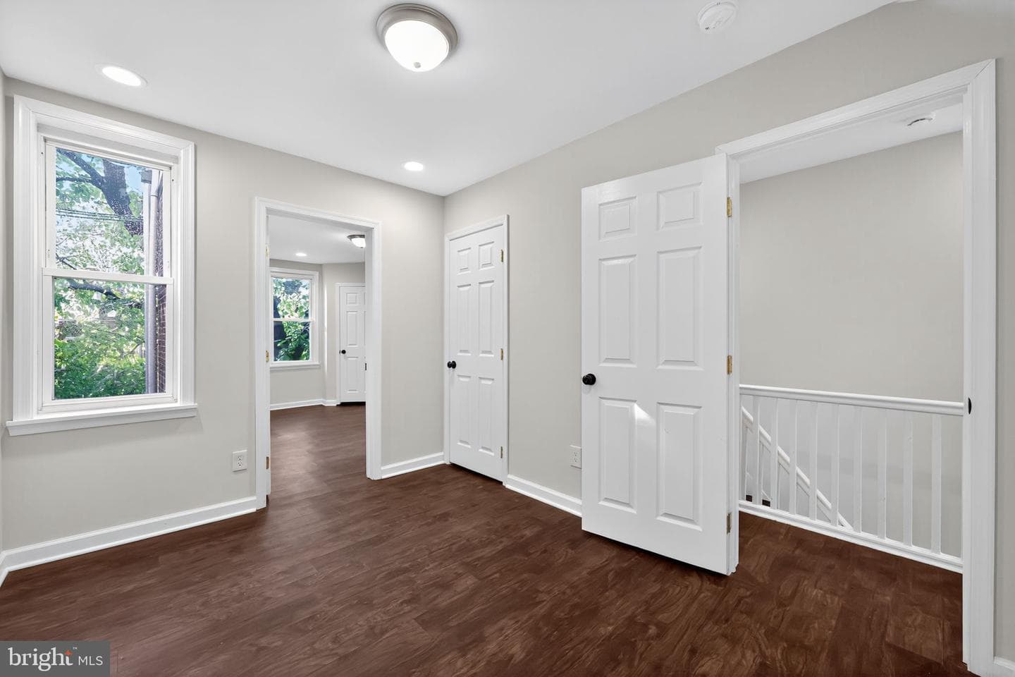 518 N Holly Street photo 17