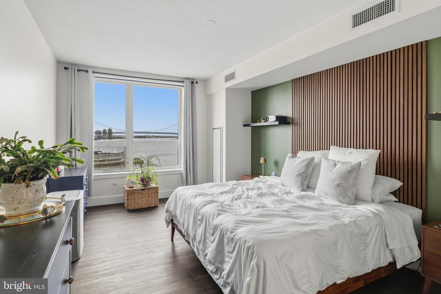 717 S Columbus Boulevard #707 photo 10