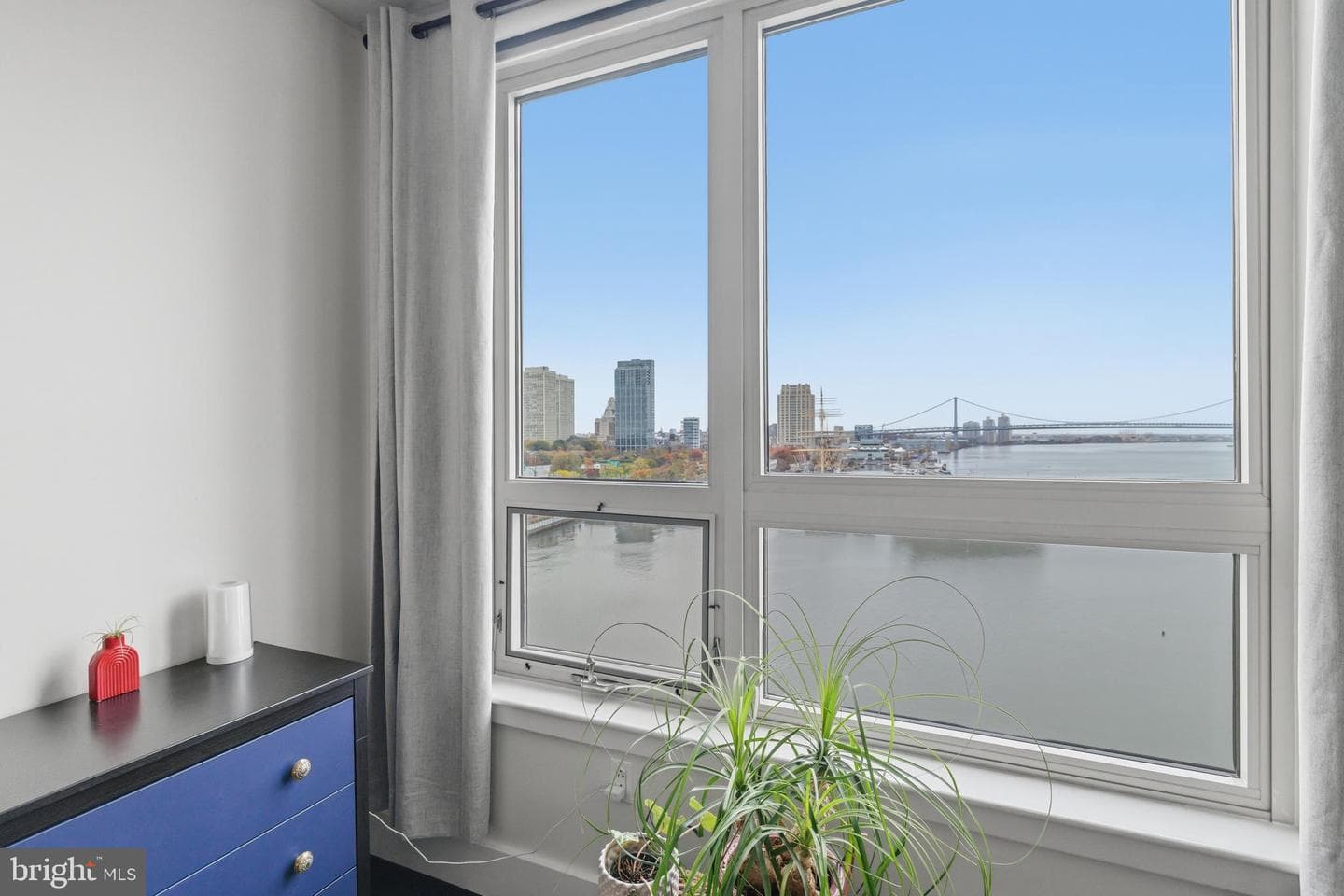 717 S Columbus Boulevard #707 photo 12