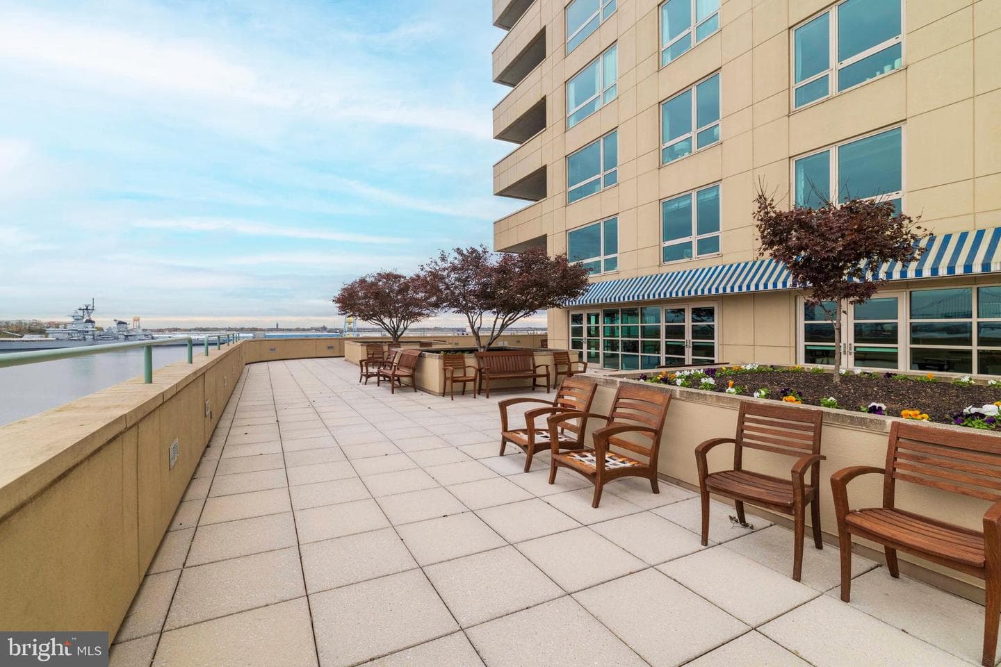 717 S Columbus Boulevard #707 photo 18