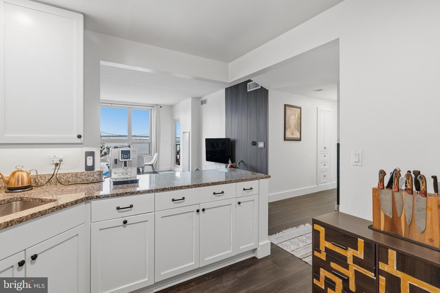 717 S Columbus Boulevard #707 photo 24