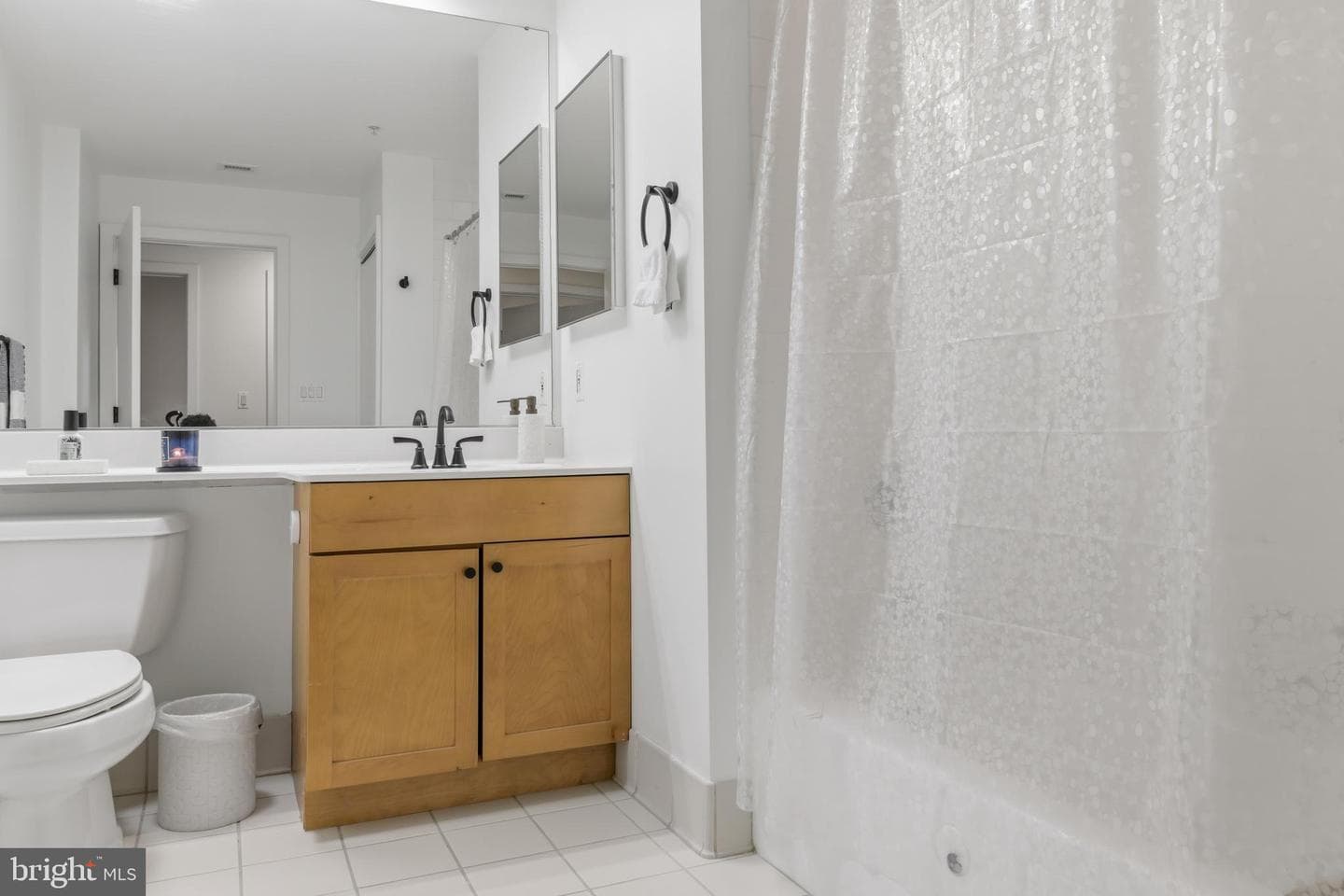717 S Columbus Boulevard #707 photo 27
