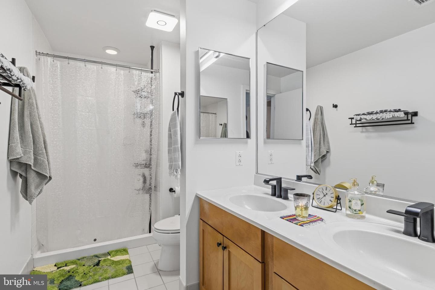 717 S Columbus Boulevard #707 photo 29
