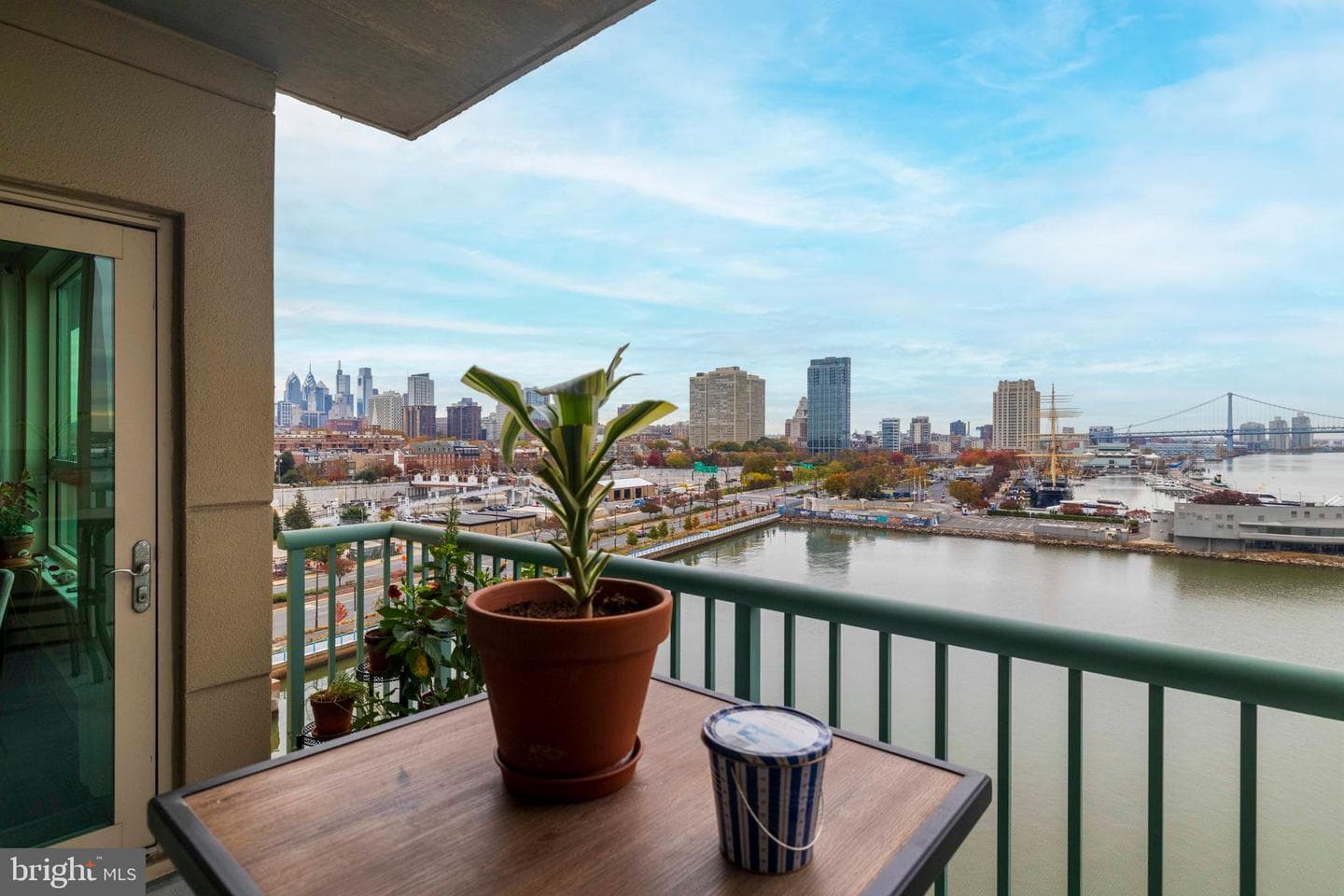 717 S Columbus Boulevard #707 photo 31