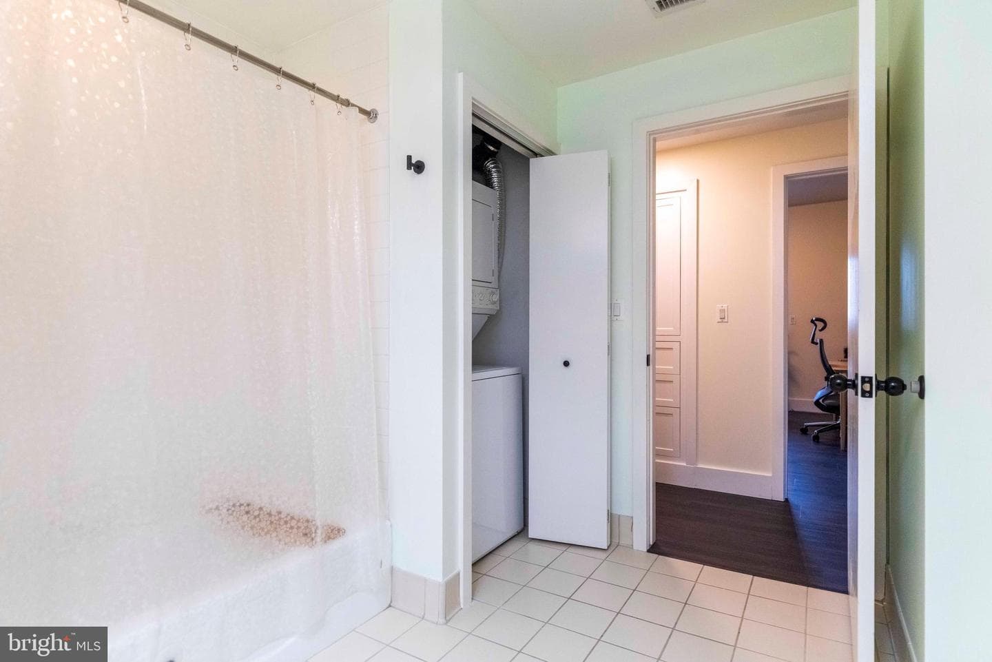 717 S Columbus Boulevard #707 photo 35
