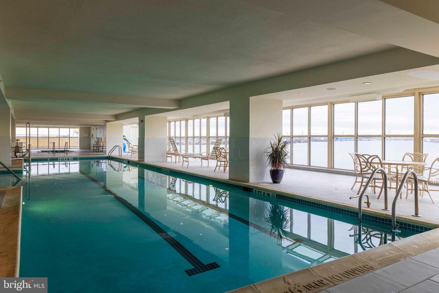 717 S Columbus Boulevard #707 photo 36
