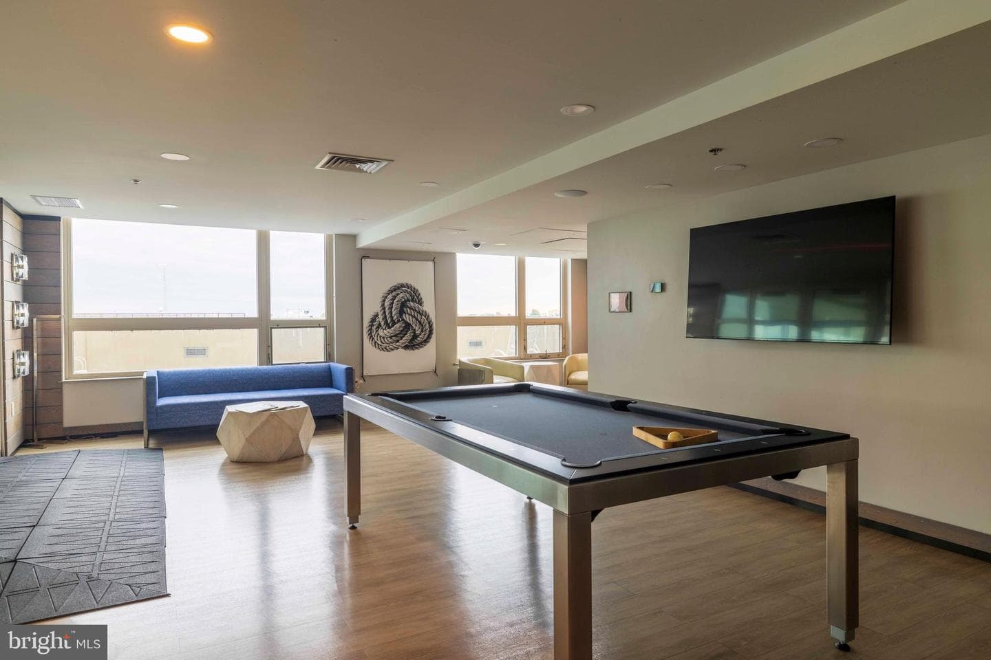 717 S Columbus Boulevard #707 photo 37