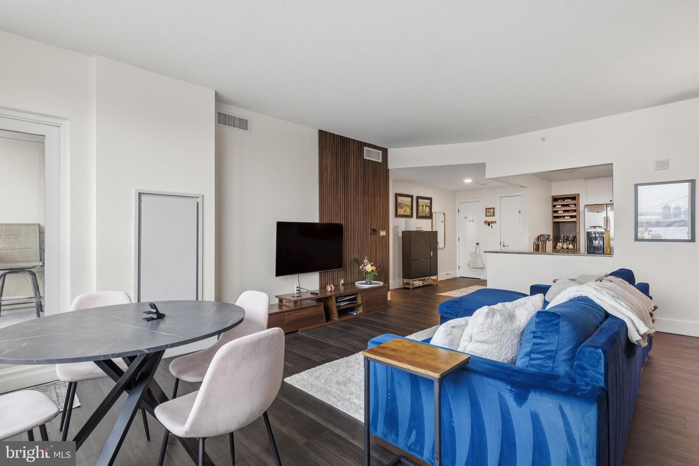 717 S Columbus Boulevard #707 photo 6