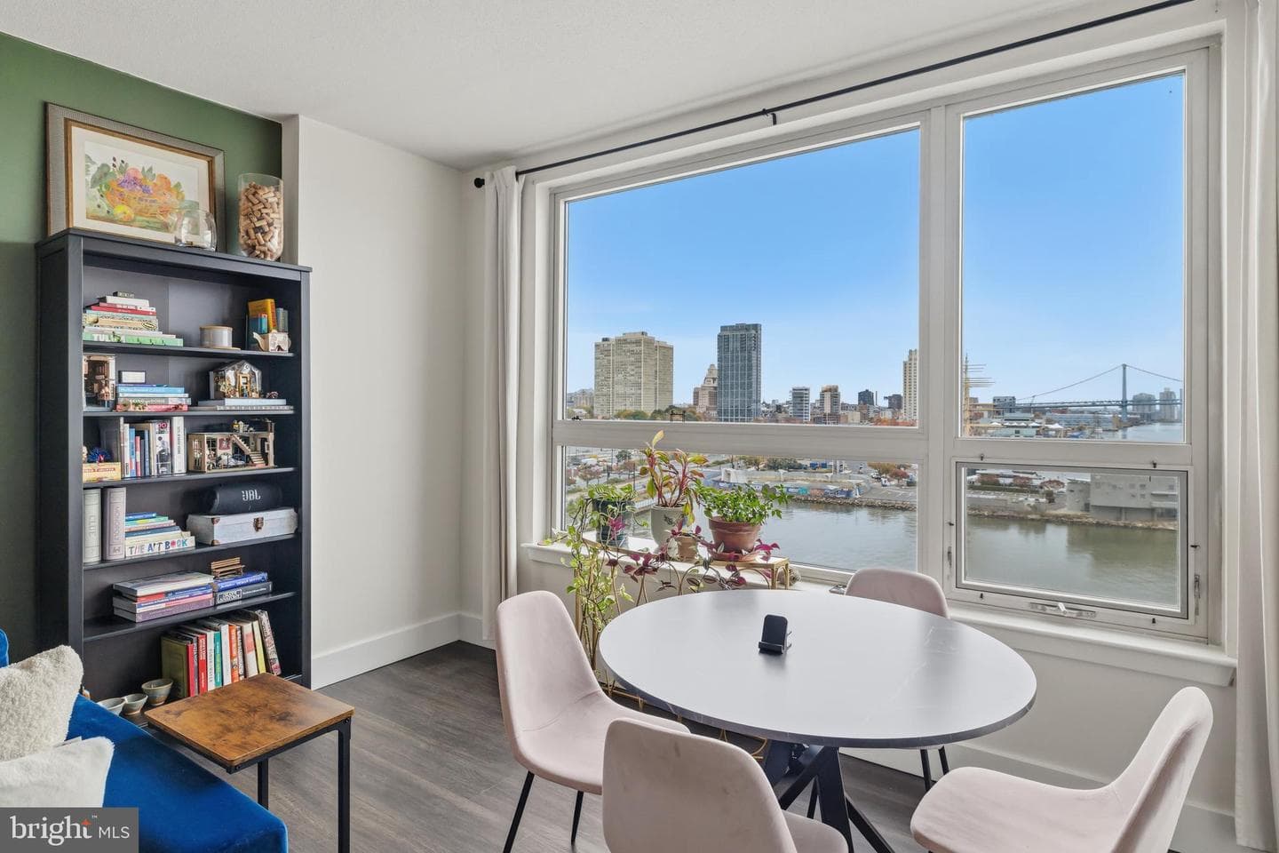 717 S Columbus Boulevard #707 photo 8