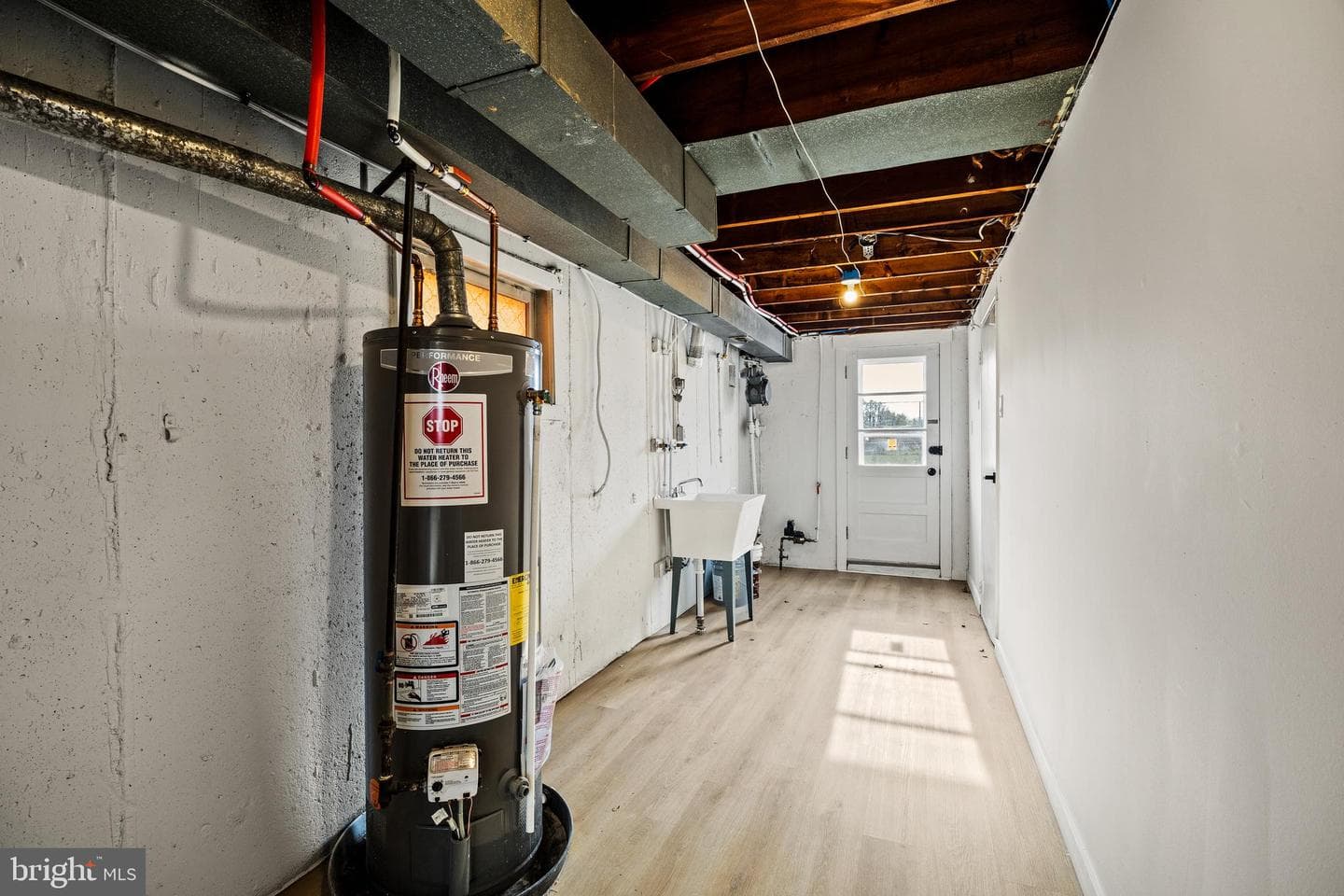 859 Selmer Road photo 34