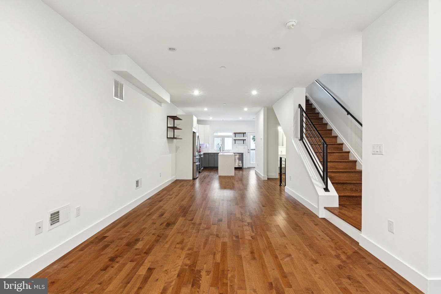 834 N Orkney Street photo 11