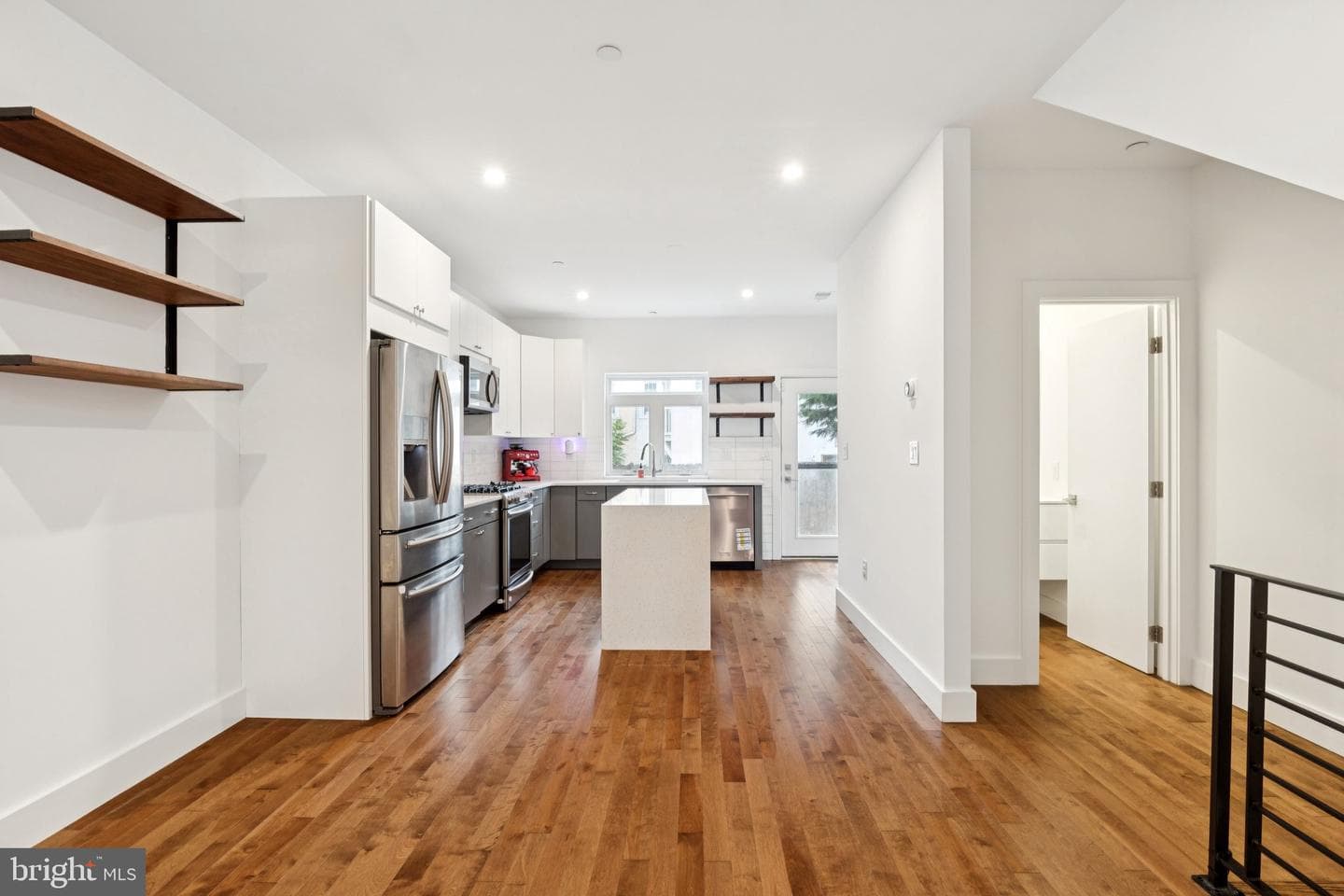 834 N Orkney Street photo 15