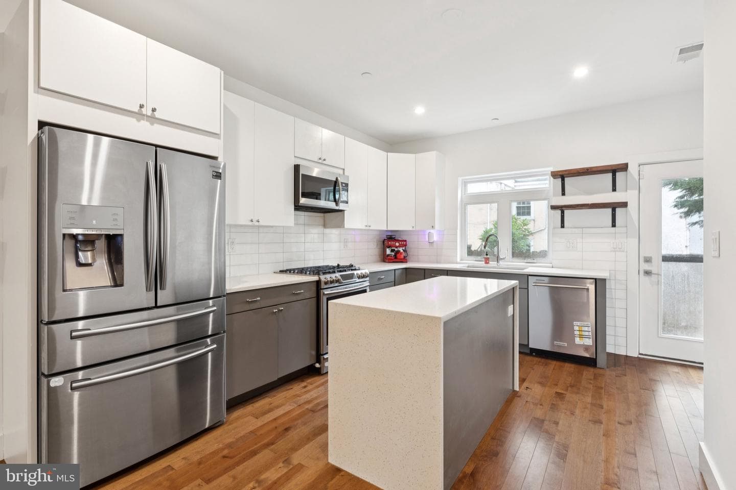 834 N Orkney Street photo 18