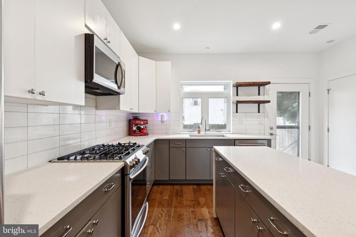 834 N Orkney Street photo 20