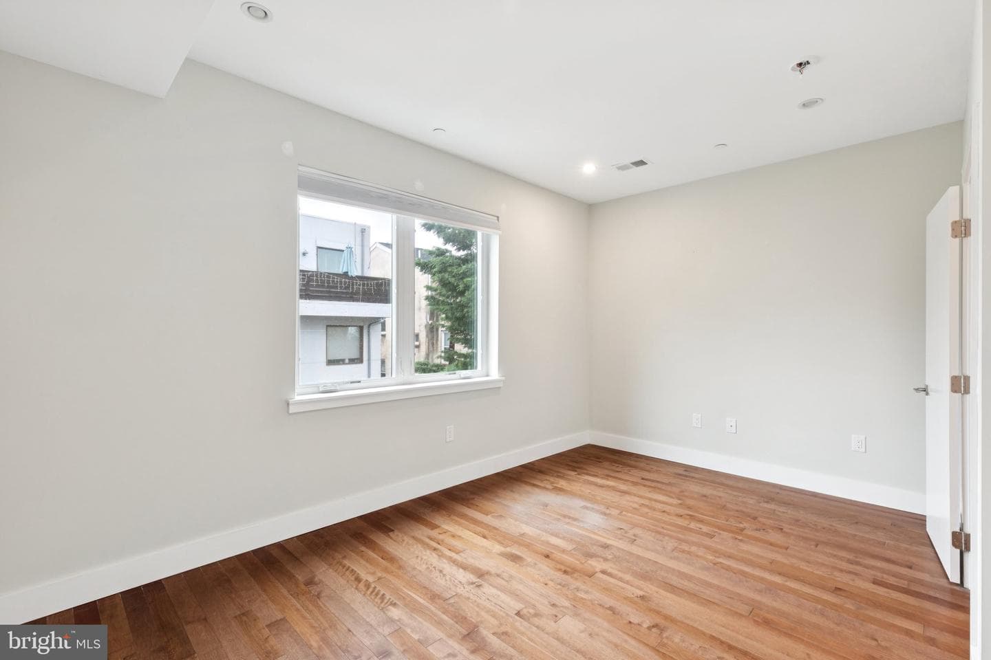 834 N Orkney Street photo 25