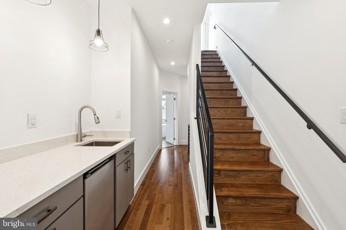 834 N Orkney Street photo 49