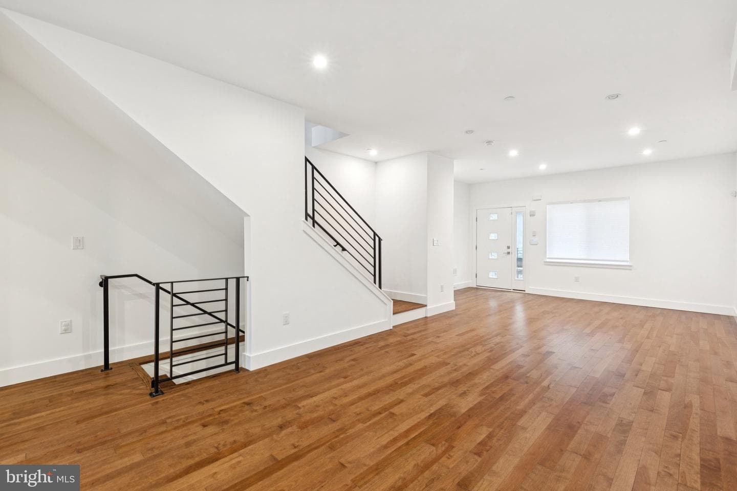 834 N Orkney Street photo 5