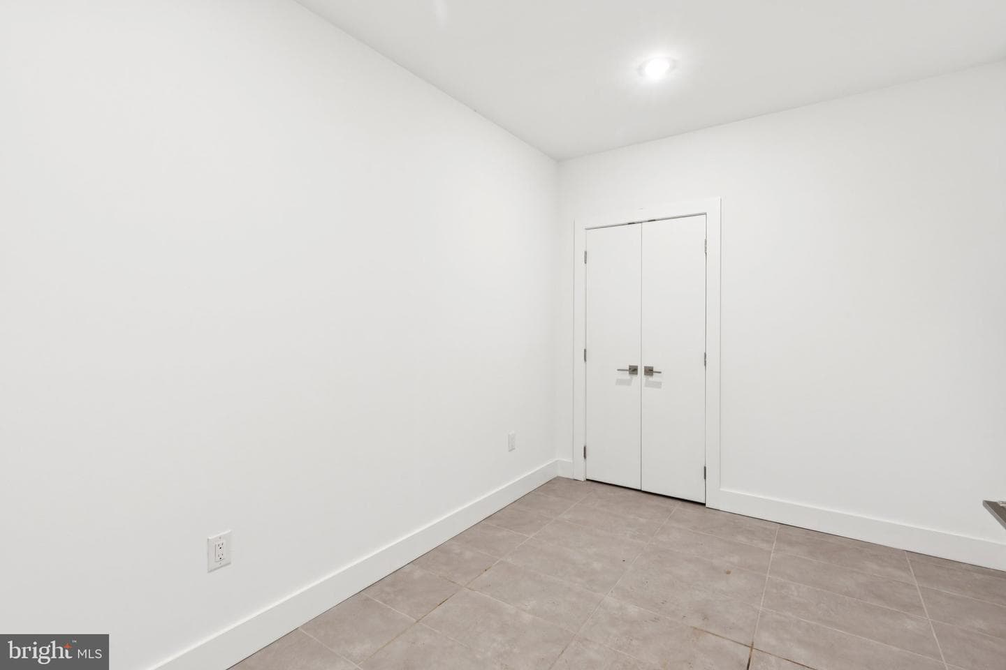834 N Orkney Street photo 64
