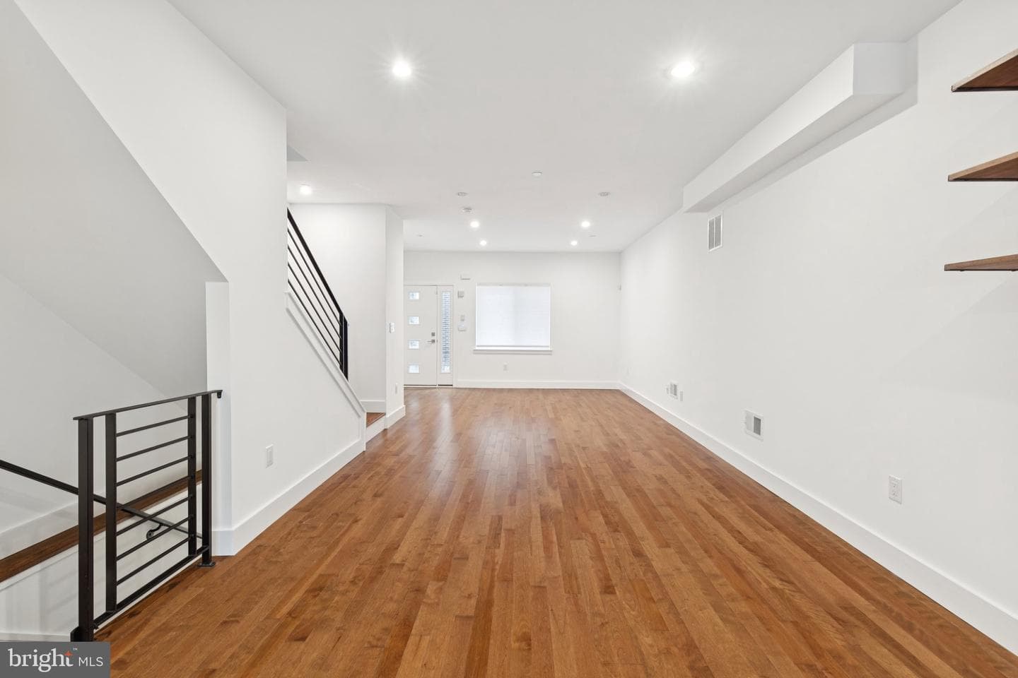 834 N Orkney Street photo 7