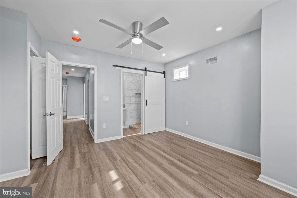121 S Alden Street photo 13