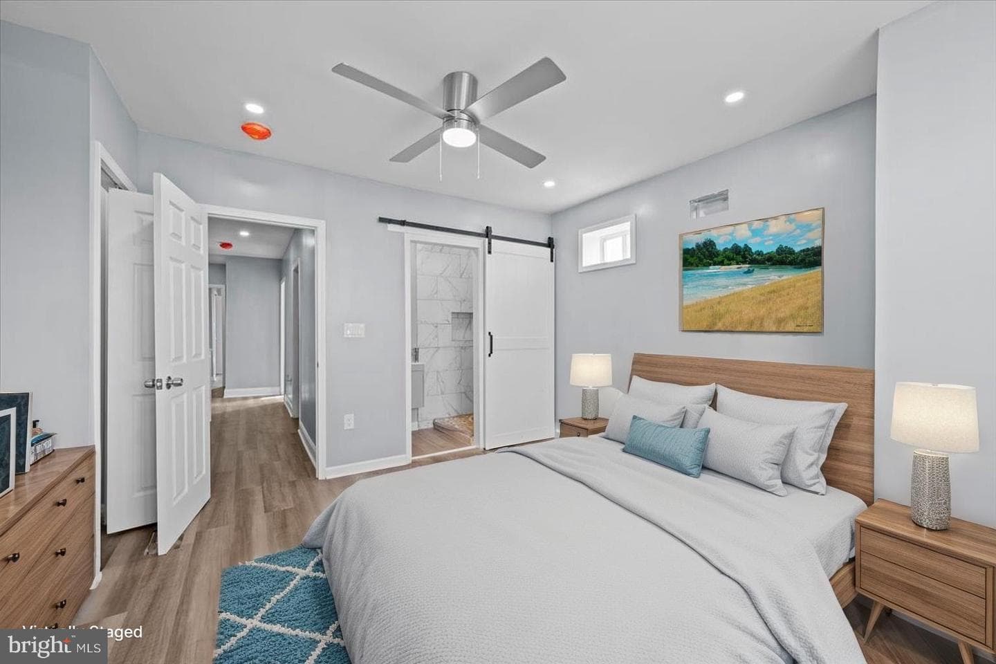 121 S Alden Street photo 3