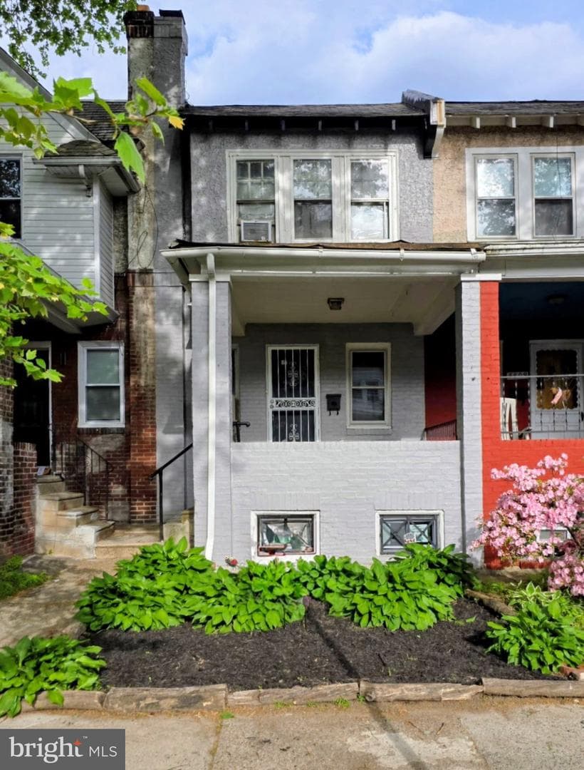 5811 N 7th Street photo 23
