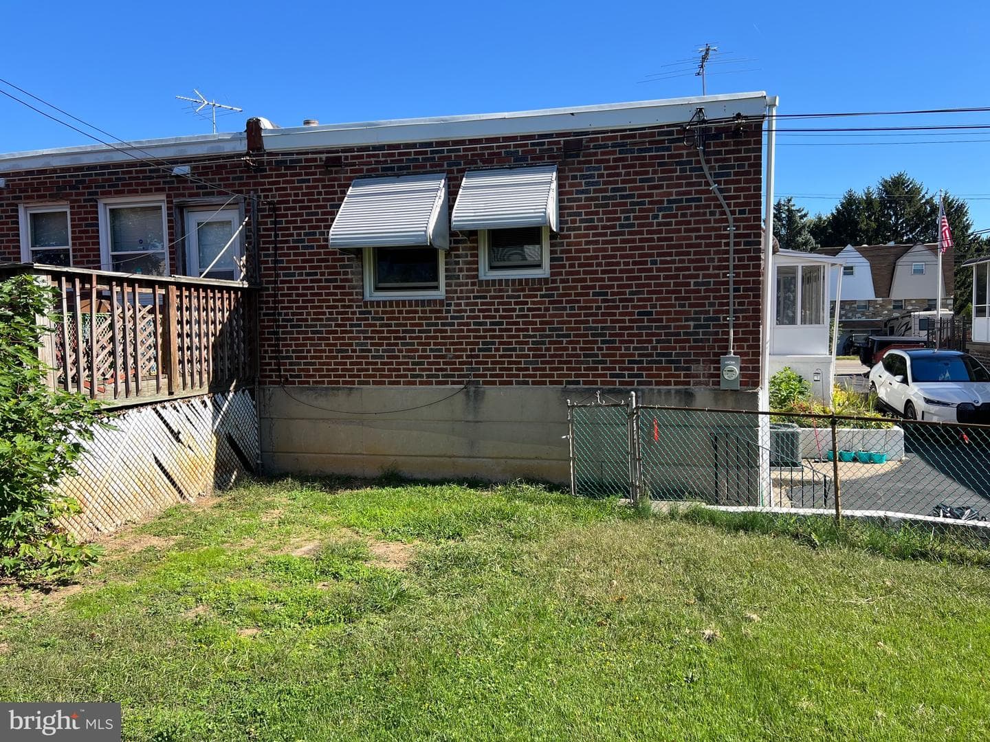 1912 Tomlinson Road photo 4