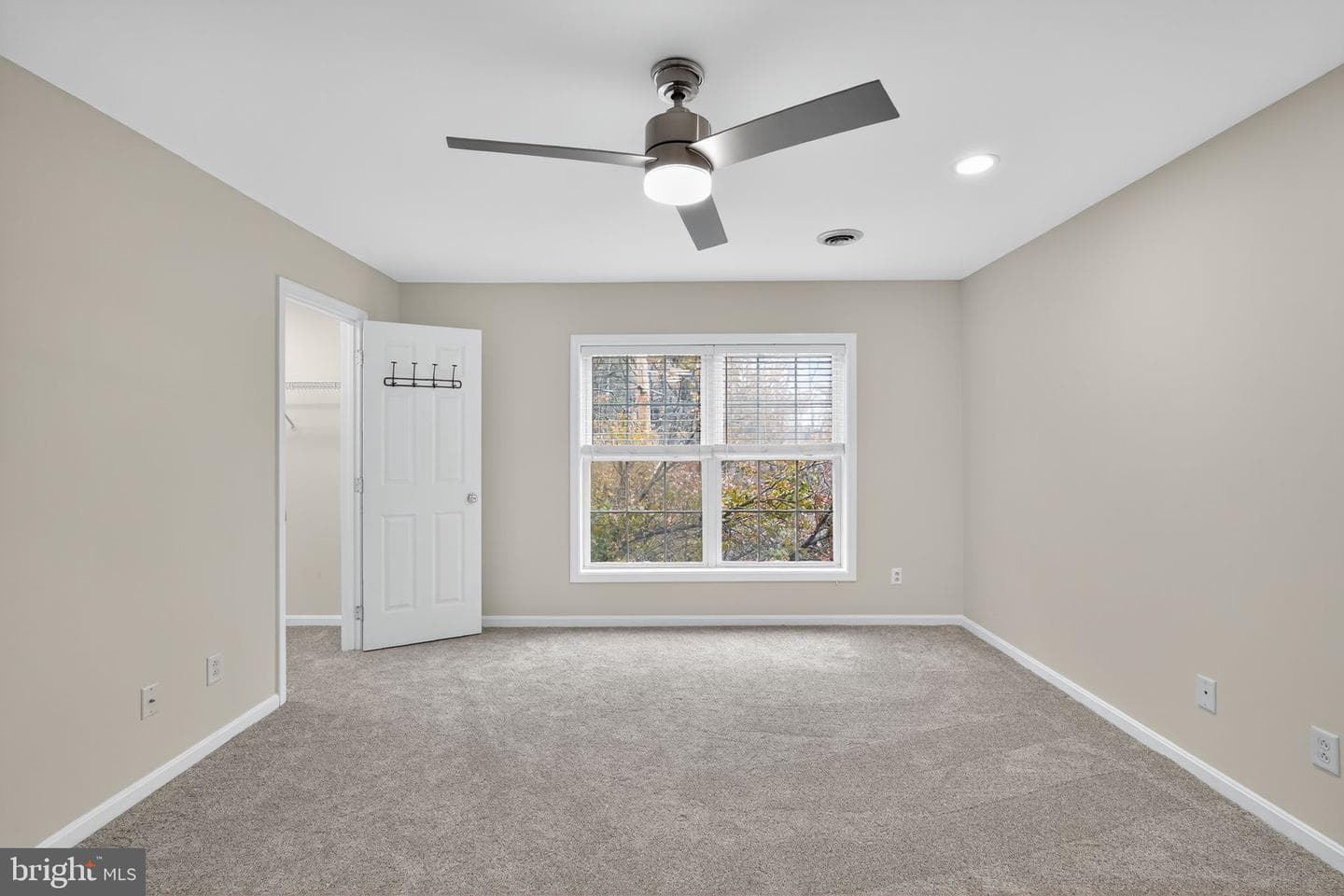 100 Parker Avenue #38 photo 32