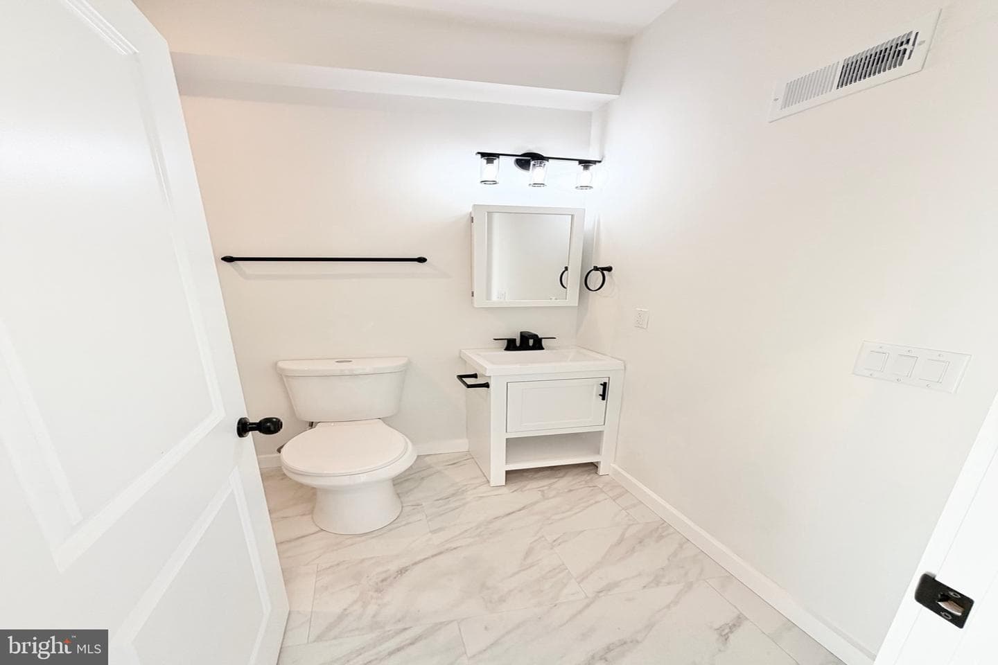 3221 Latona Street photo 10