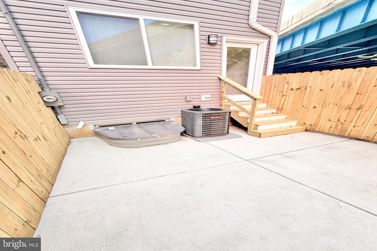 3221 Latona Street photo 28