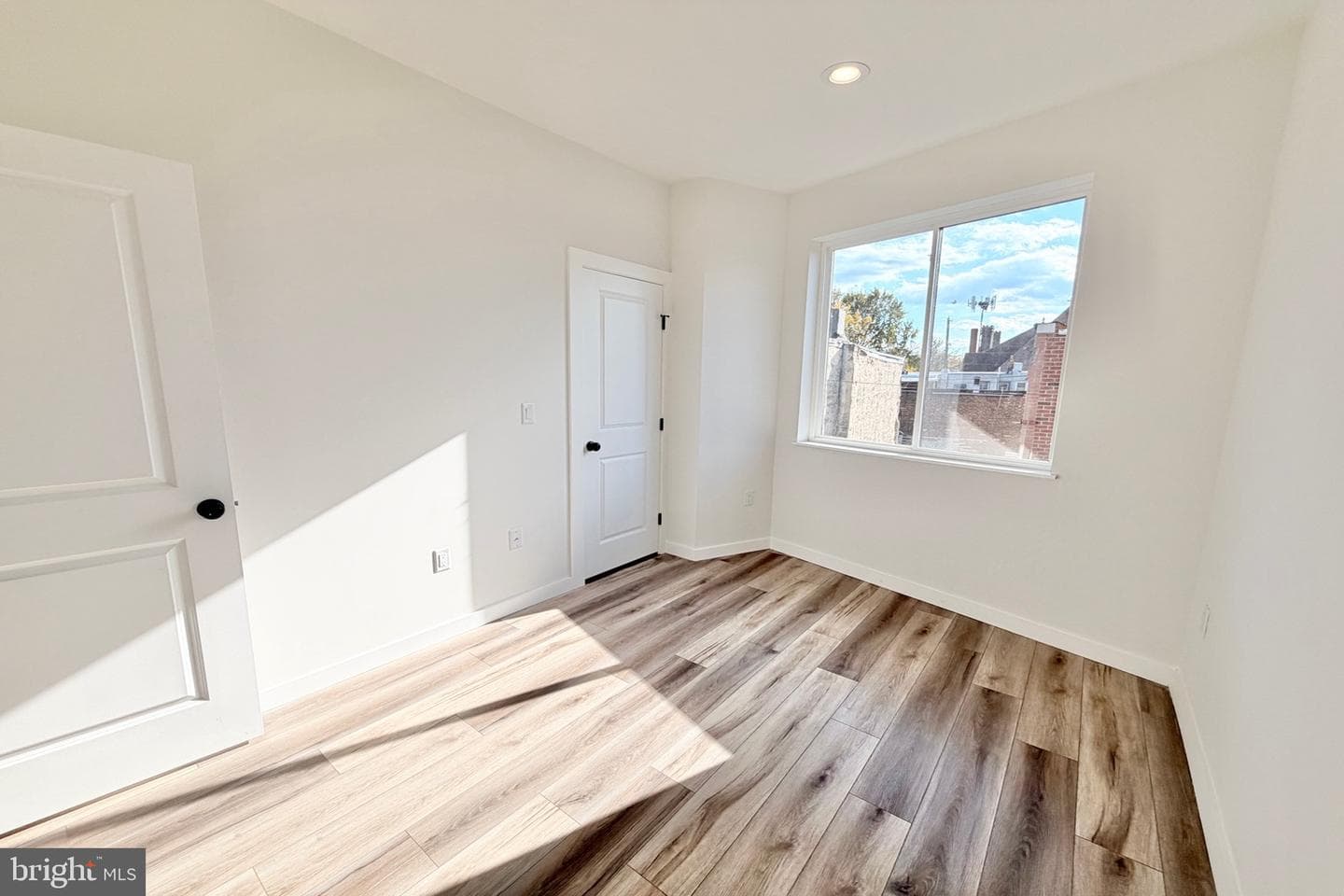 3221 Latona Street photo 8