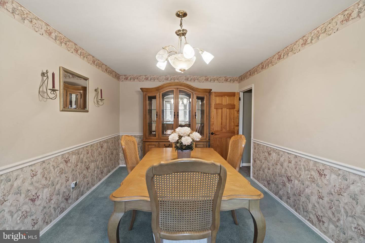 11902 Barlow Street photo 11