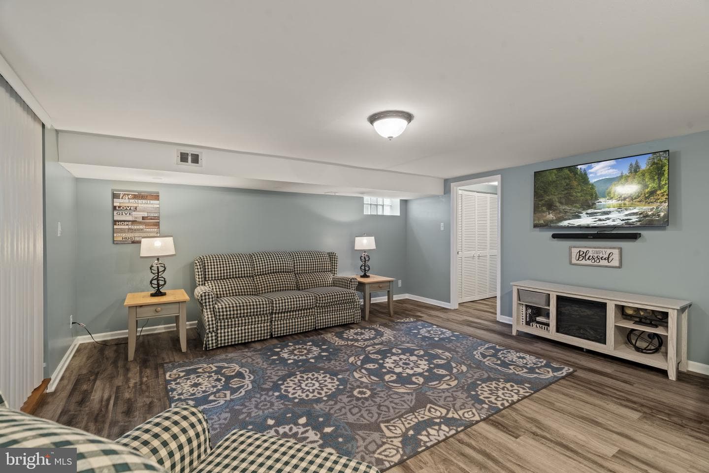 11902 Barlow Street photo 25
