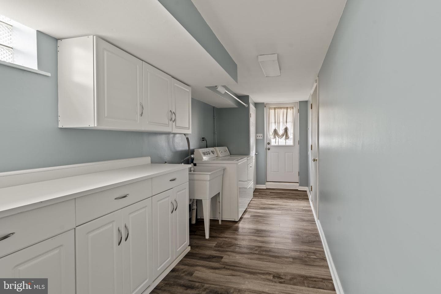 11902 Barlow Street photo 28