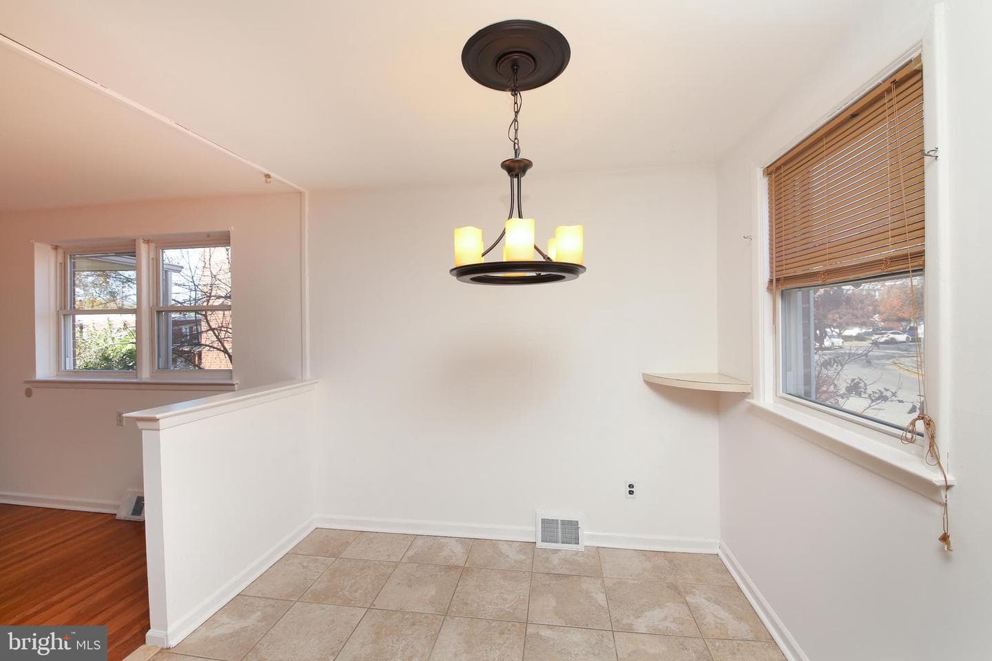 728 Kentwood Street photo 6