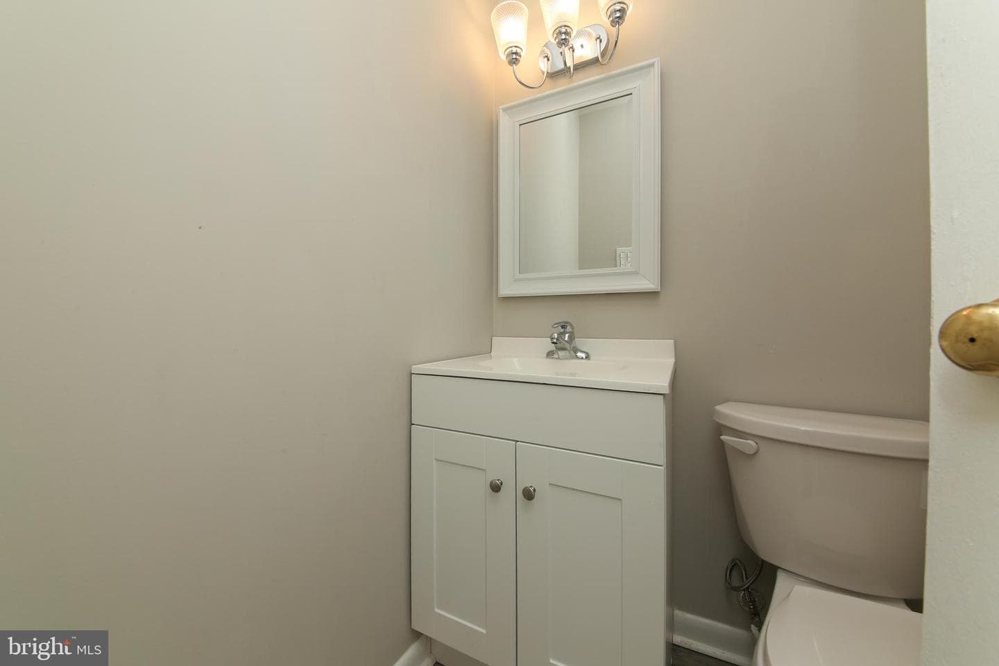 728 Kentwood Street photo 8