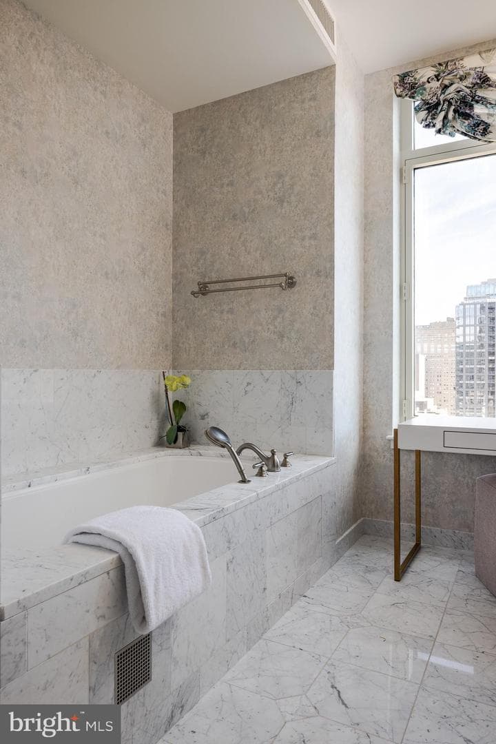 130 S 18th Street #1804 photo 16