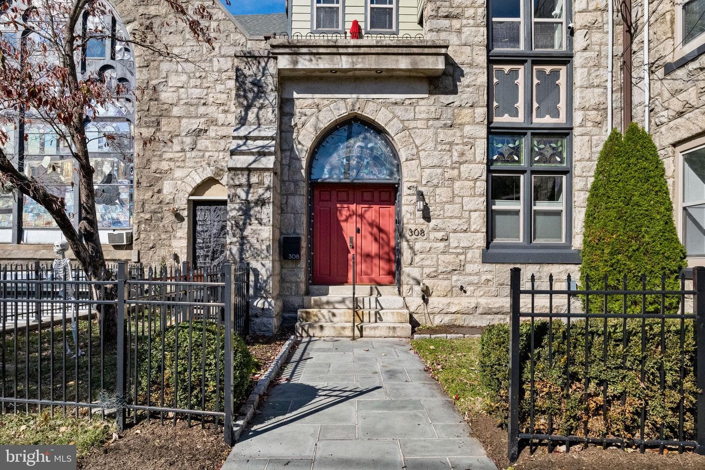 308 Monastery Avenue photo 4